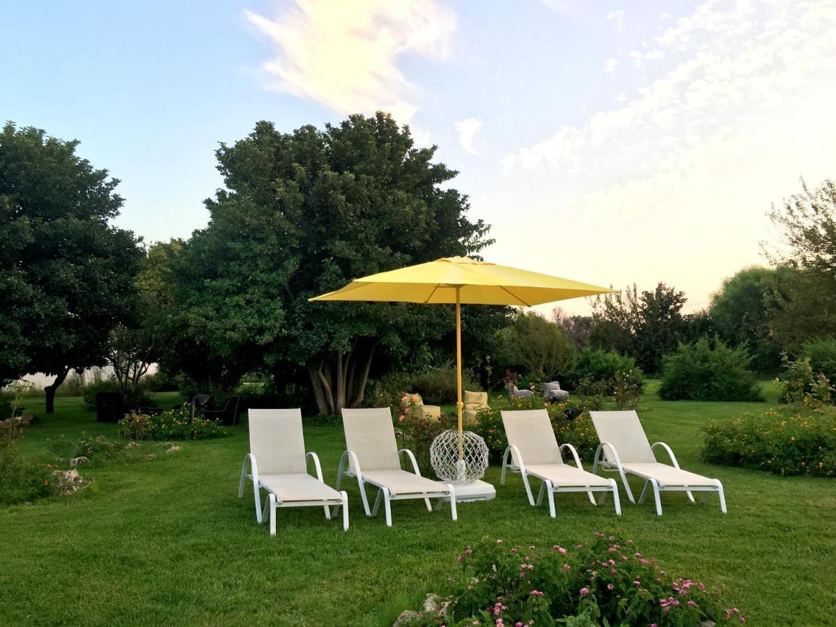 Tenuta Donnanna Agriturismo&Glamping ガラトーネ エクステリア 写真