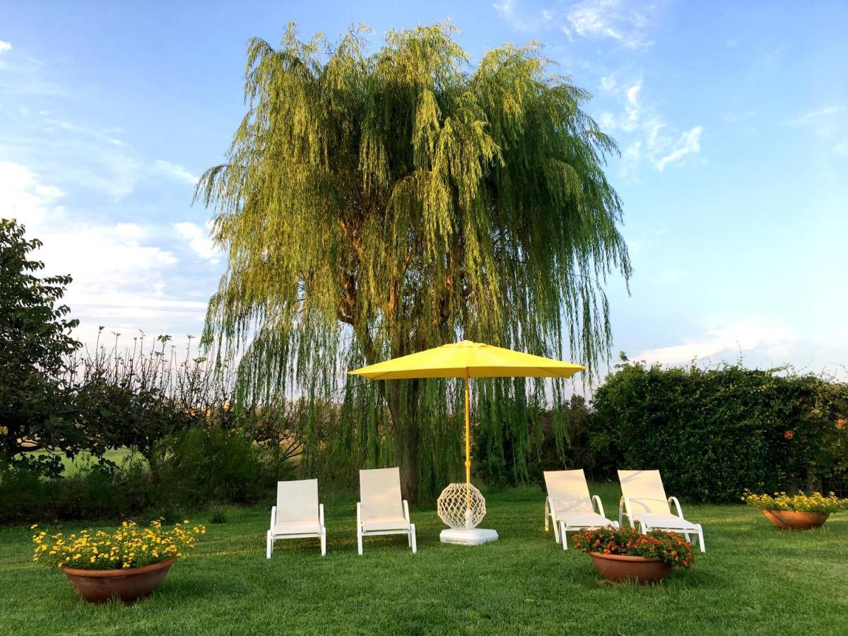 Tenuta Donnanna Agriturismo&Glamping ガラトーネ エクステリア 写真