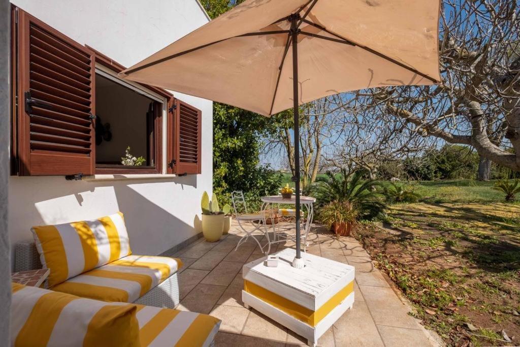 Tenuta Donnanna Agriturismo&Glamping ガラトーネ エクステリア 写真