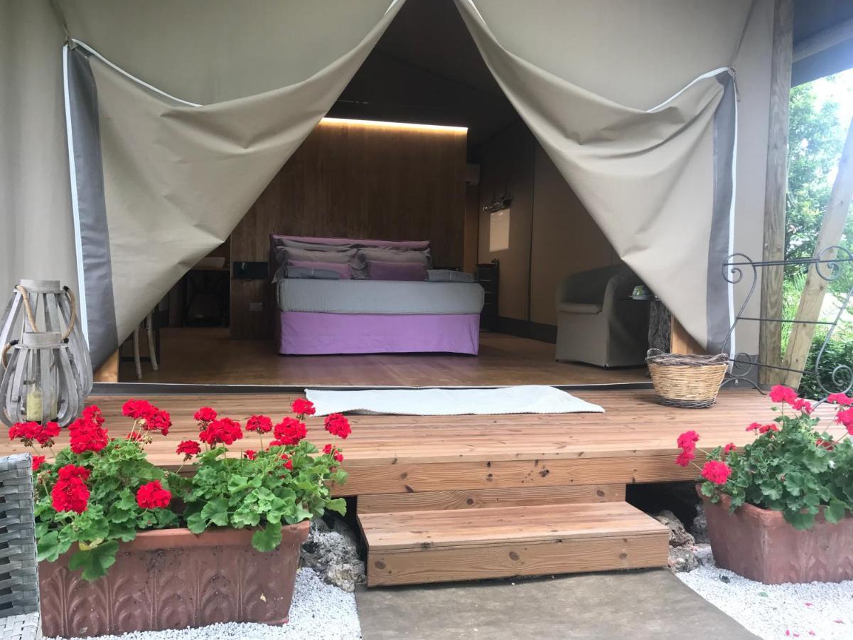Tenuta Donnanna Agriturismo&Glamping ガラトーネ エクステリア 写真
