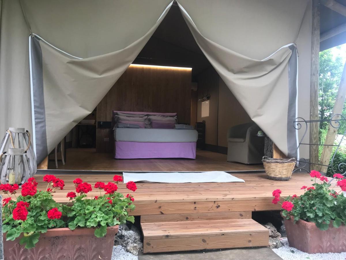 Tenuta Donnanna Agriturismo&Glamping ガラトーネ エクステリア 写真