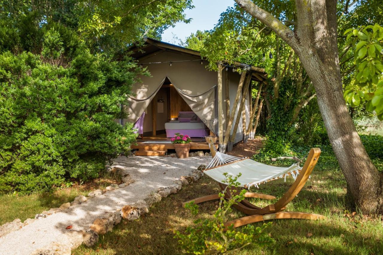 Tenuta Donnanna Agriturismo&Glamping ガラトーネ エクステリア 写真